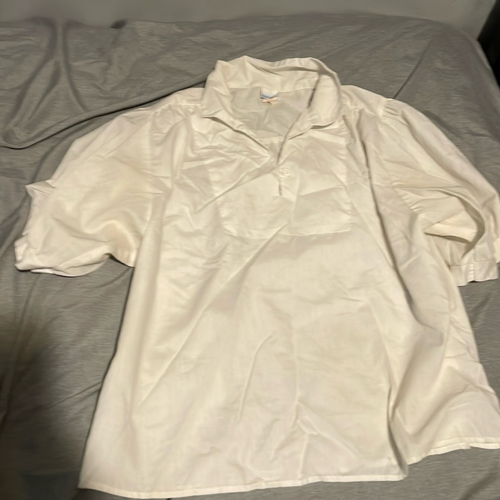 Barco women’s 16/18 white top